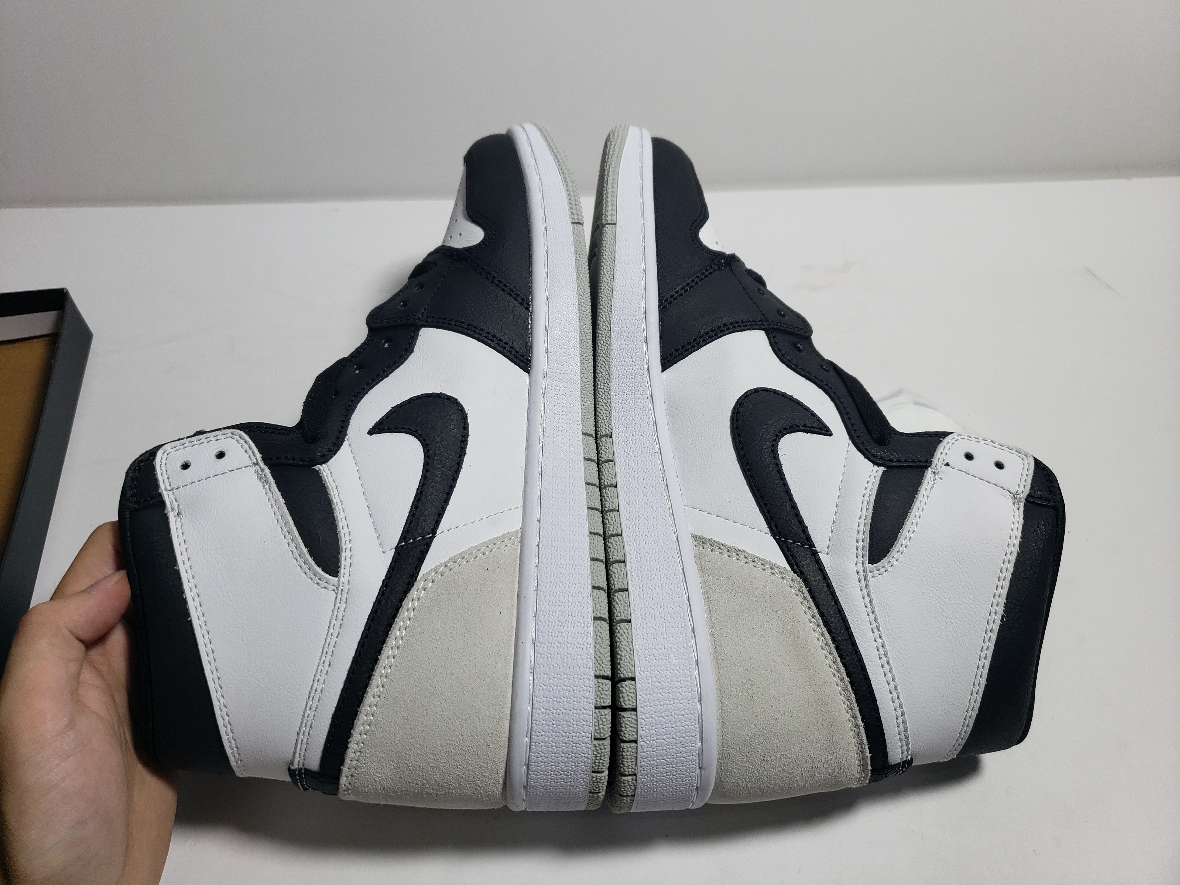 Special Sale Jordan 1 Retro High OG Stage Haze，555088-108