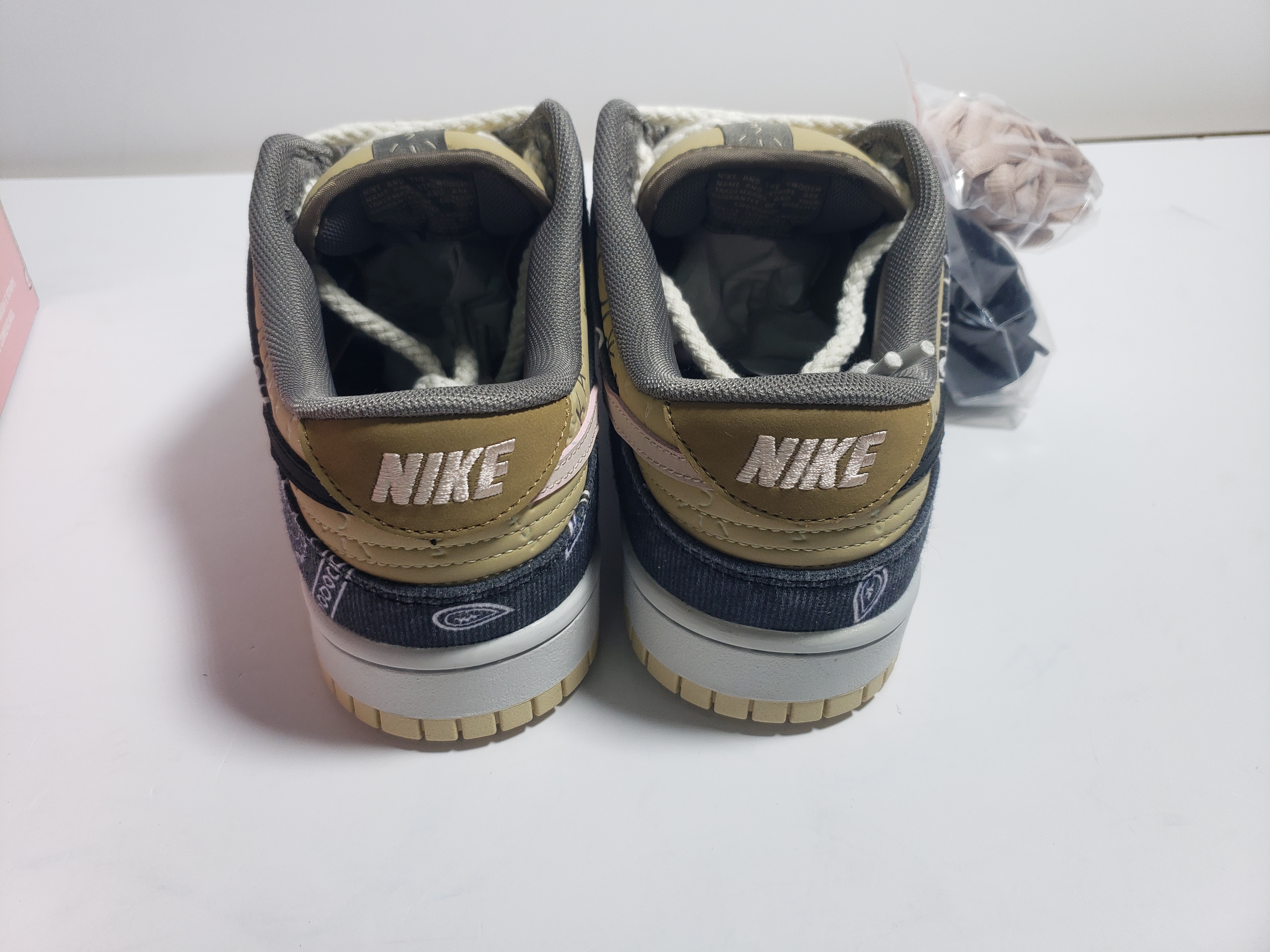 OG SB Dunk Low Travis Scott