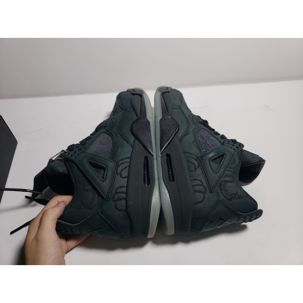 PKGoden Jordan 4 Retro Kaws Black, 930155-001