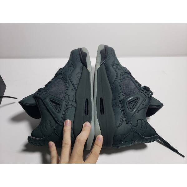 PKGoden Jordan 4 Retro Kaws Black, 930155-001