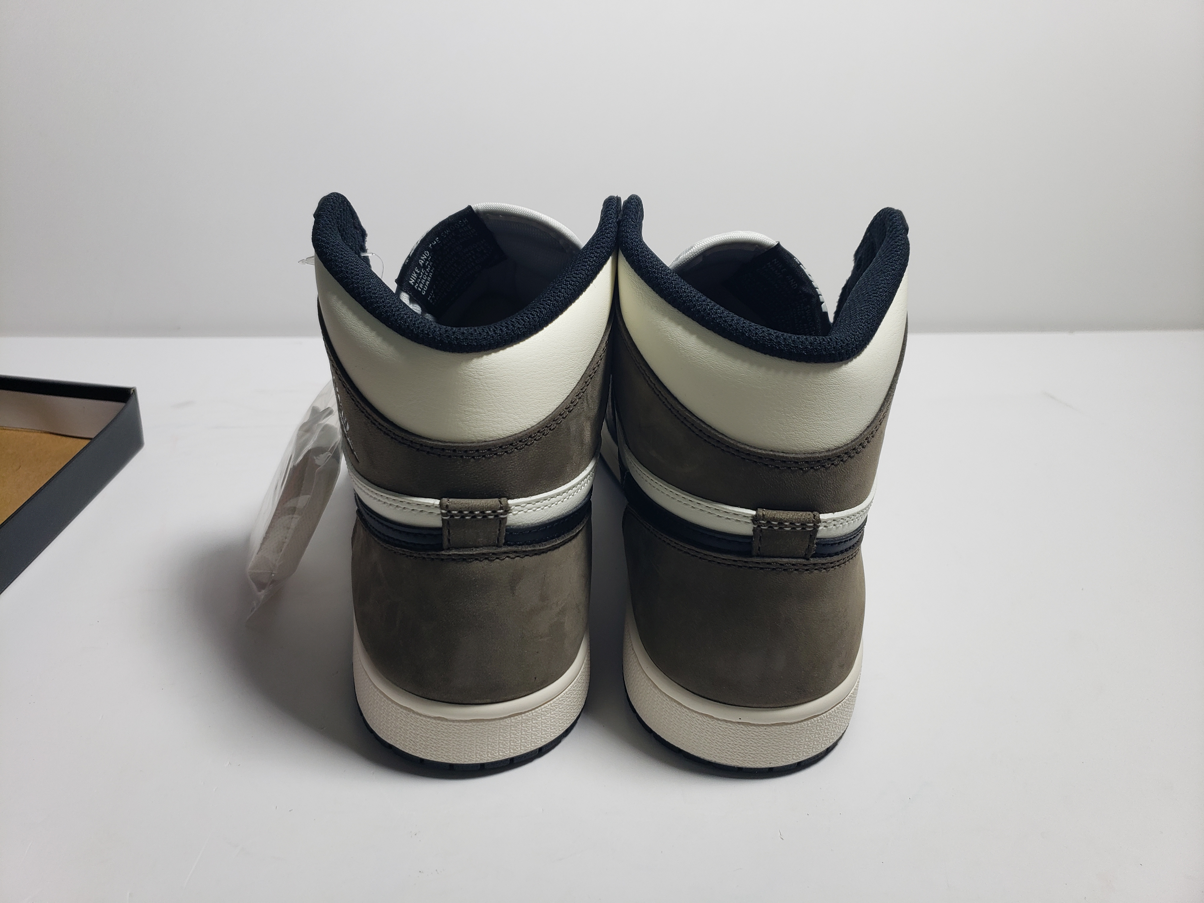 PKGoden Jordan 1 Retro High Dark Mocha,555088-105
