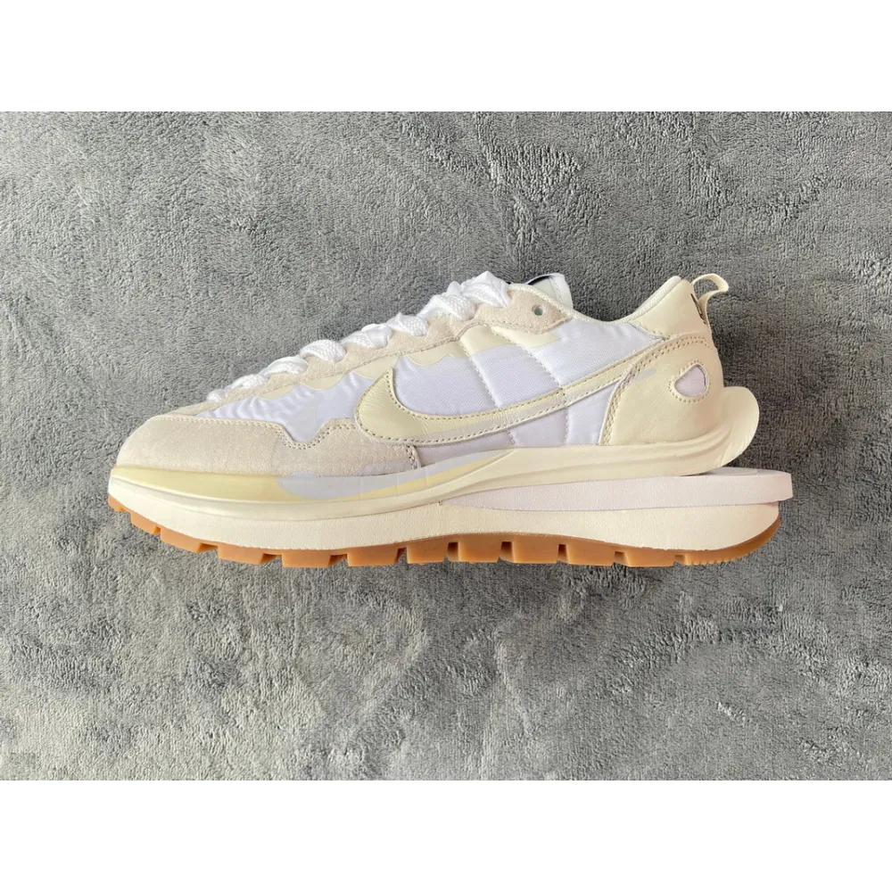 PKGoden  Sacai x Nike VaporWaffle White,  DD1875-100