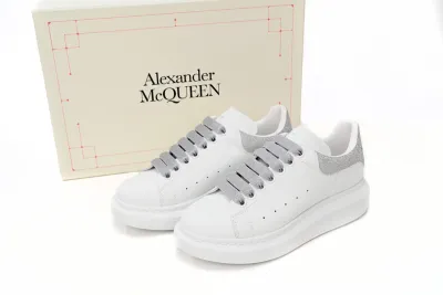 PKGoden Alexander McQueen Sneaker Loose Drilling 02
