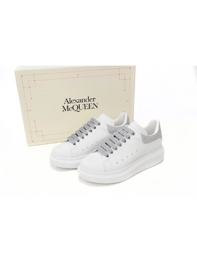 PKGoden Alexander McQueen Sneaker Loose Drilling 02