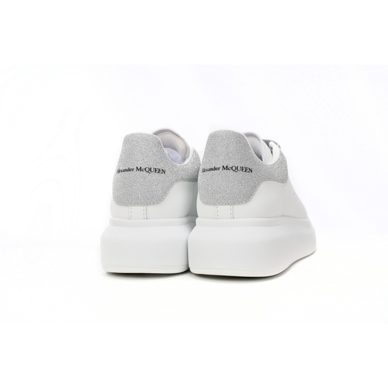 PKGoden  Alexander McQueen Sneaker Loose Drilling