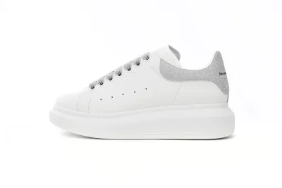 PKGoden Alexander McQueen Sneaker Loose Drilling 01
