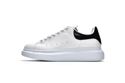PKGoden Alexander McQueen Sneaker Ivory White Black 01