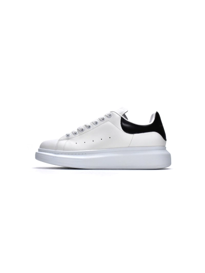 PKGoden Alexander McQueen Sneaker Ivory White Black 01