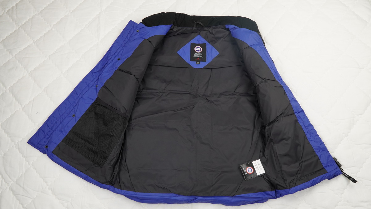 CANADA GOOSE Blue  vest down jacket