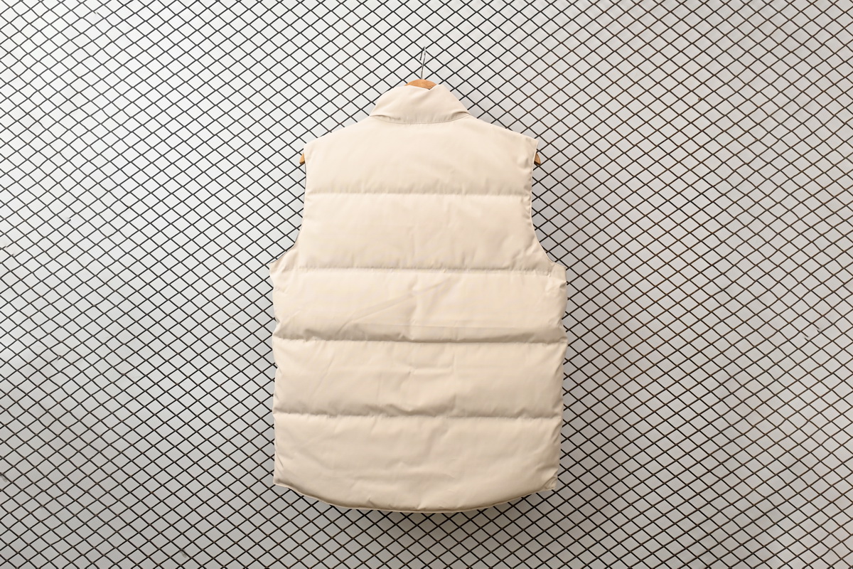CANADA GOOSE Off White vest down jacket