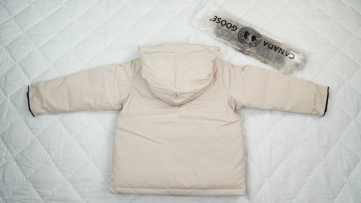 CANADA GOOSE KIDS Off White children down jacket