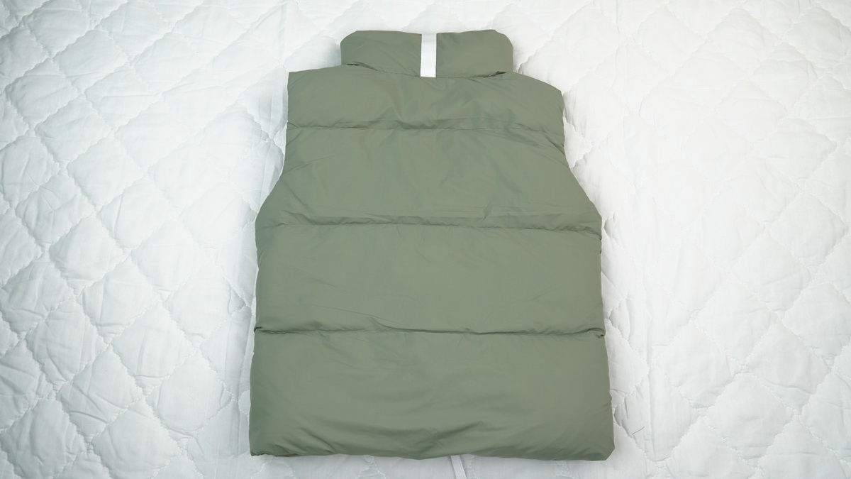 CANADA GOOSE Olive Green vest down jacket