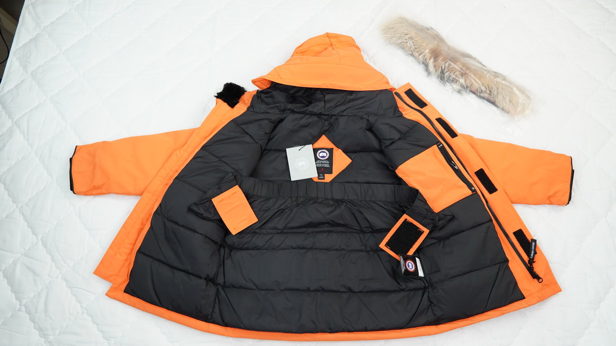 CANADA GOOSE KIDS Orange children down jacket