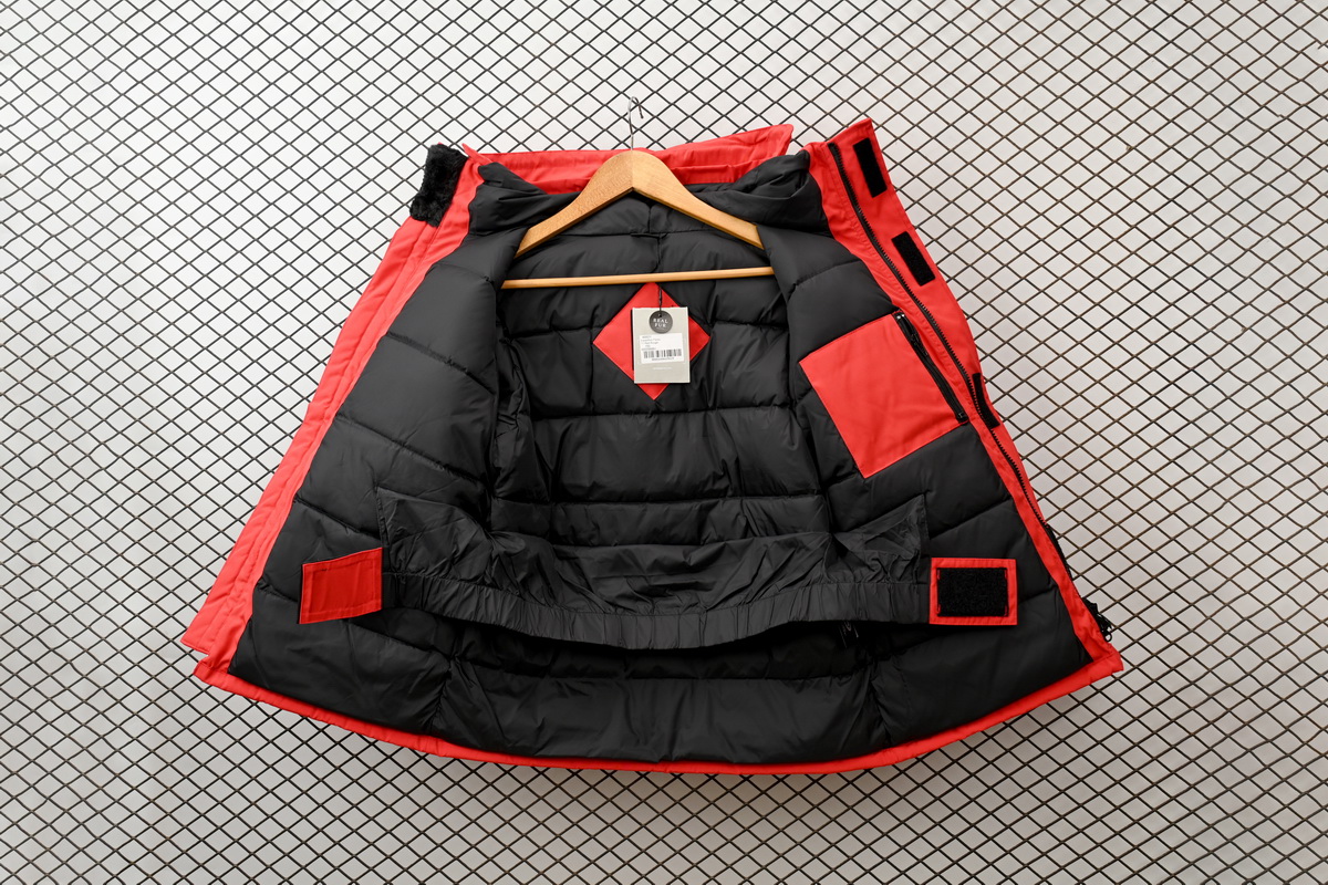 CANADA GOOSE KIDS Red children down jacket