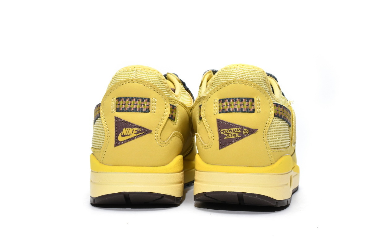 PKGoden  |   Travis Scott x Air Max 1 Wheat, DO9392-700