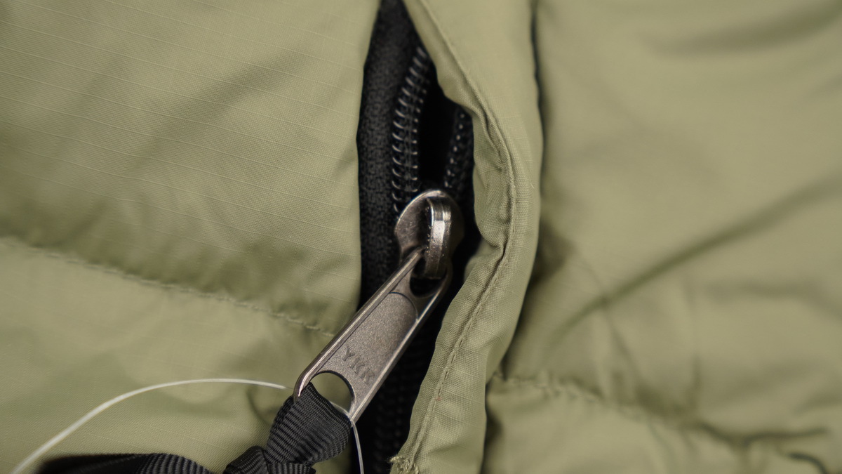 PKGoden  |  KIDS TheNorthFace Black and Blackish Mustard Green