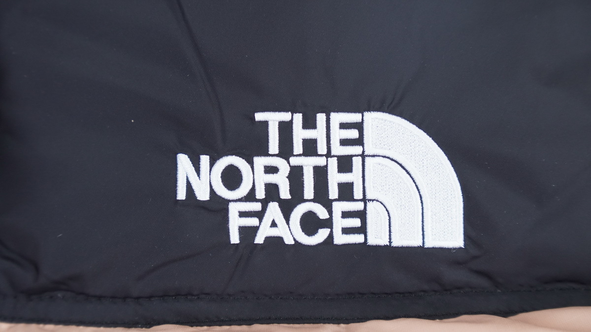 PKGoden  |  KIDS TheNorthFace Black and Blackish Pink