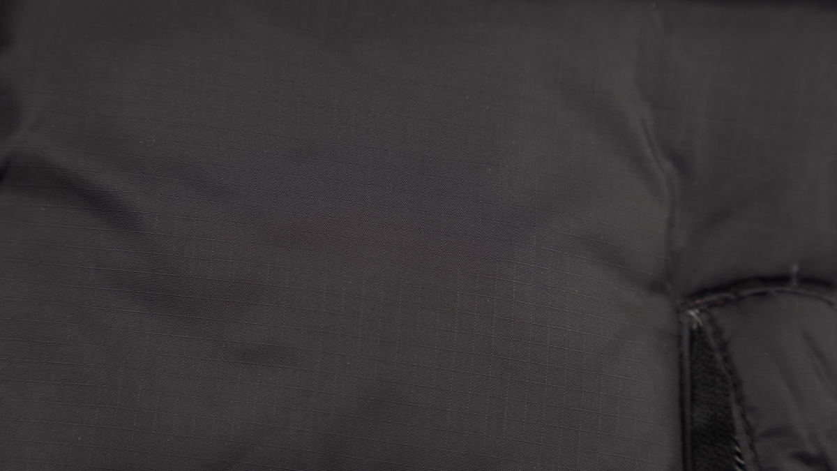 PKGoden  |  KIDS TheNorthFace Black and Blackish Black