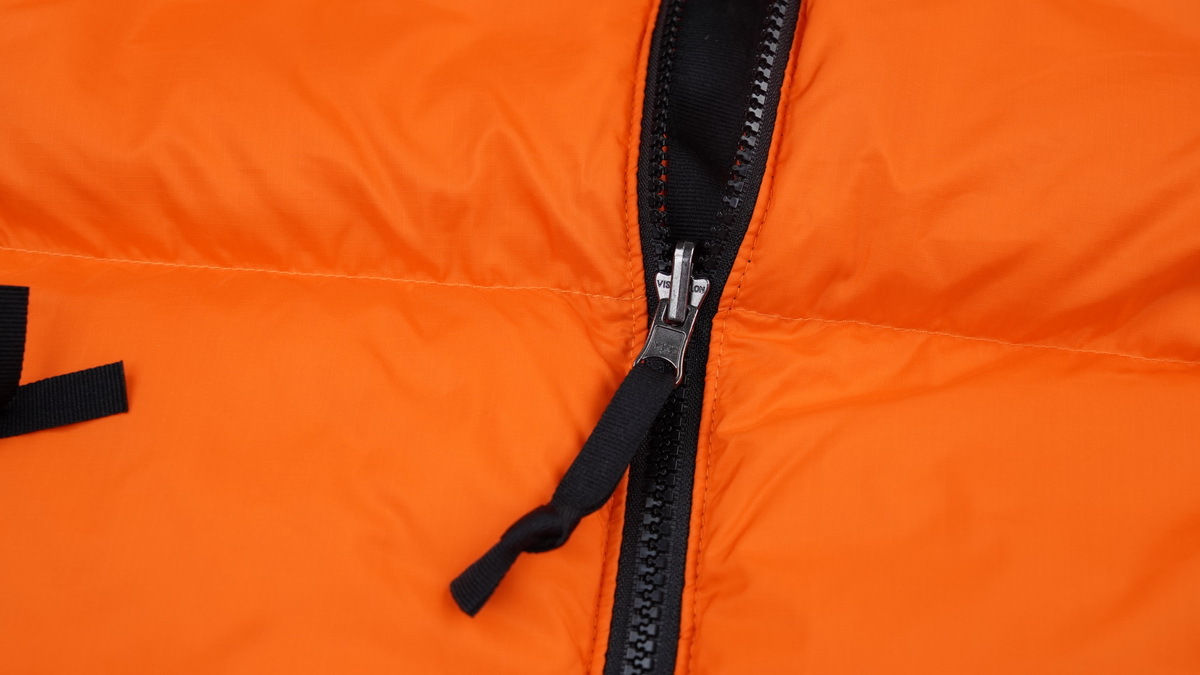 PKGoden  |  KIDS TheNorthFace Black and Blackish Orange