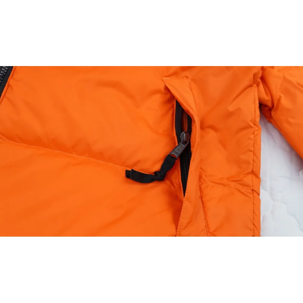 PKGoden  |  KIDS TheNorthFace Black and Blackish Orange