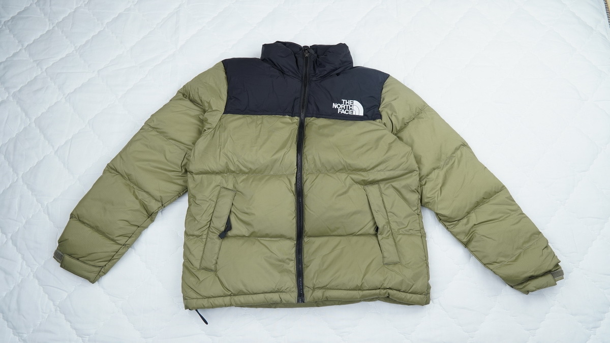 PKGoden  |  The North Face Splicing White And Red Grass Green