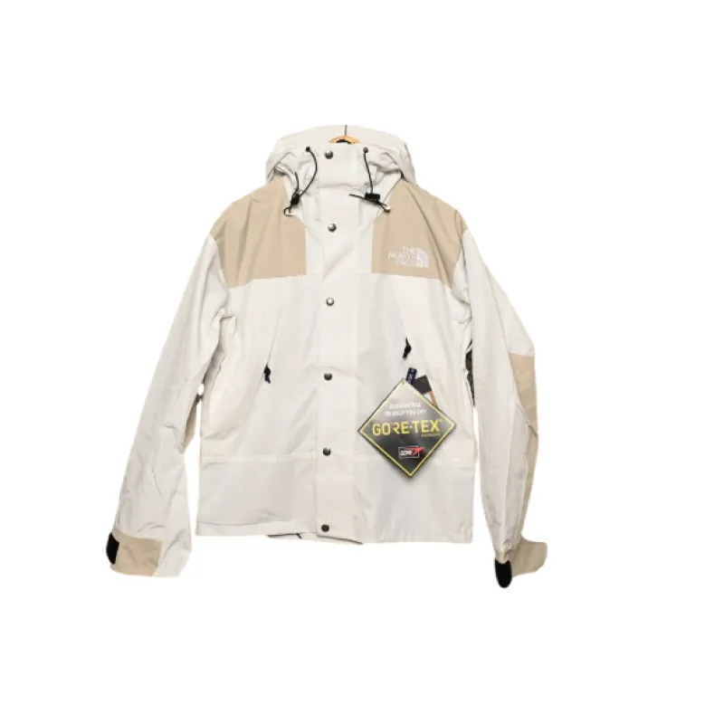 PKGoden  TheNorthFace Black and Milk White Jacket Color Matching