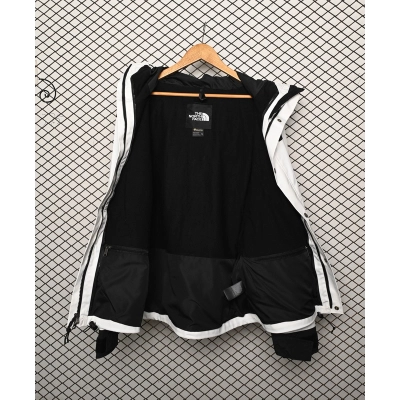 PKGoden  |  TheNorthFace Utility Rain Jacket Black and White 02