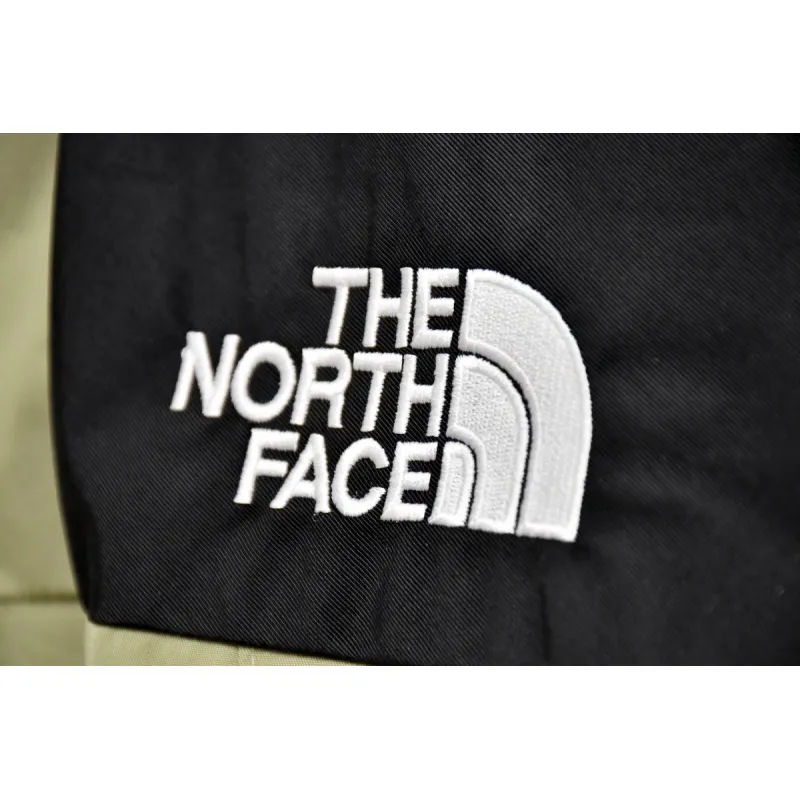 PKGoden  |  TheNorthFace Utility Rain Jacket Army Green