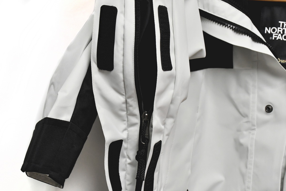   |  The North Face Utility Rain Jacket QuanBai