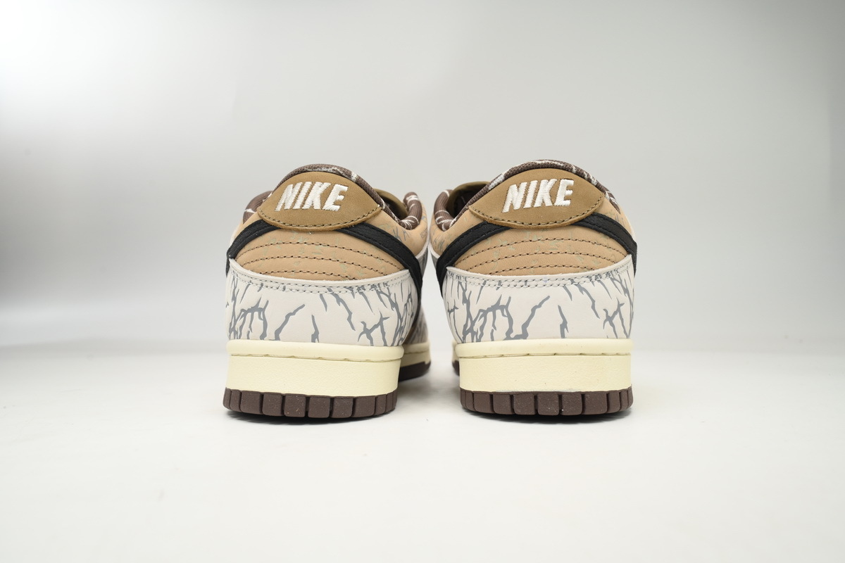 PKGoden  |  Dunk Low X Travis Scott White Cashew Fruit, CT5053-010