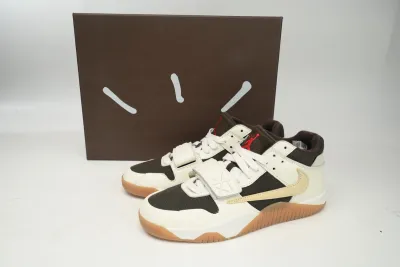 [‼️50% off‼️] PKGoden  Travis Scott × Jordan Jumpman Jack TR White Brown  FZ8117-100 02