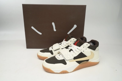 [‼️50% off‼️] PKGoden  Travis Scott × Jordan Jumpman Jack TR White Brown  FZ8117-100 02