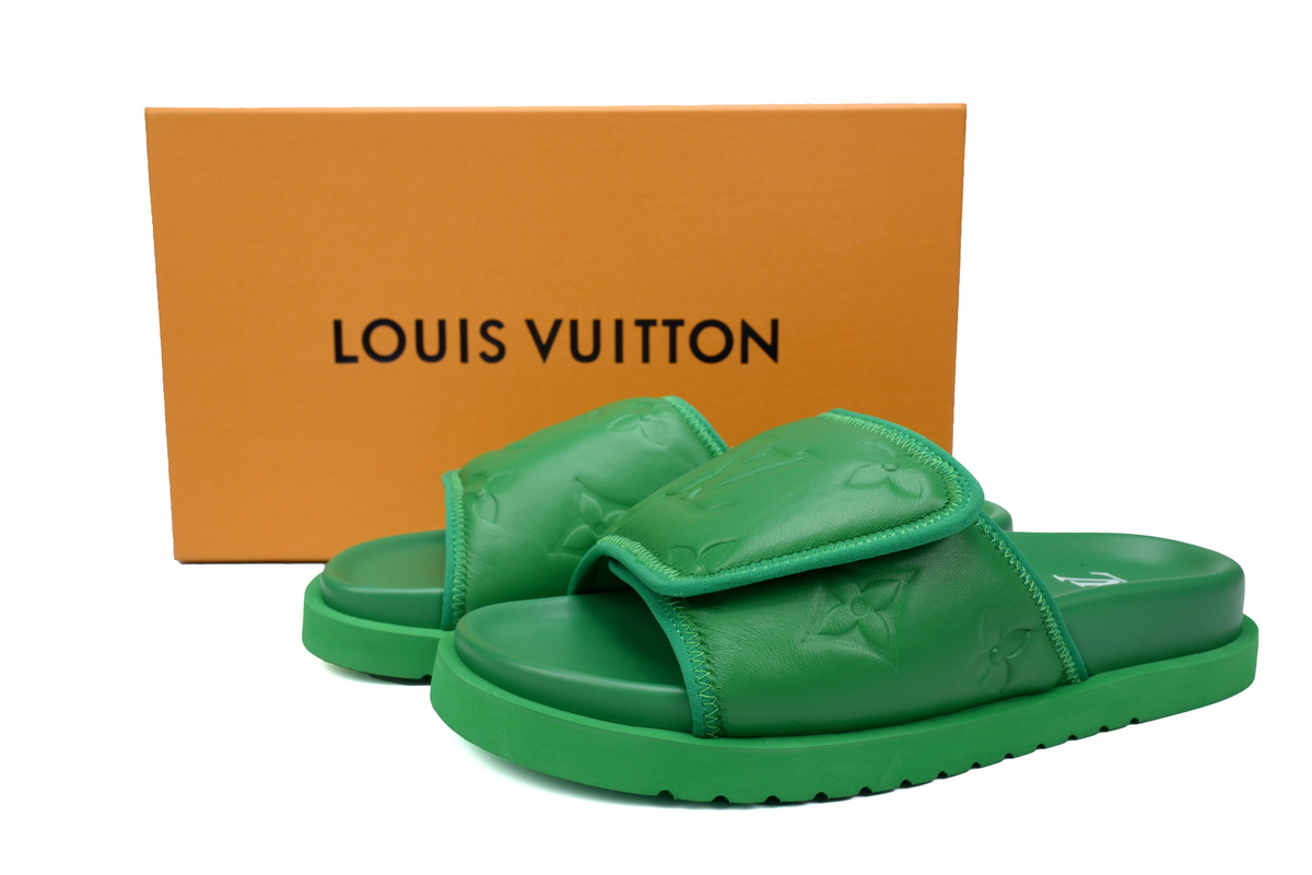 GET LOUIS VUITTON Miami Velcro flip flops Green embossingslide