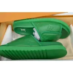 GET LOUIS VUITTON Miami Velcro flip flops Green embossingslide