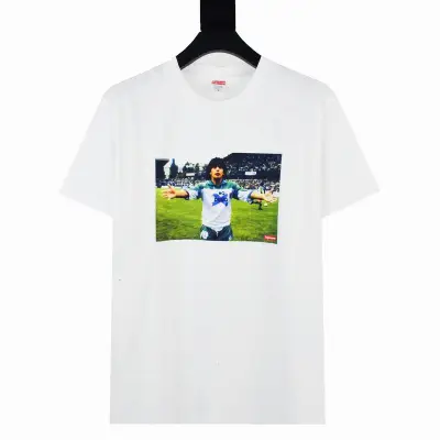 Supreme T-shirt Black White 023 01