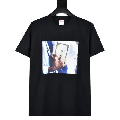 Supreme T-shirt Black White 035 01