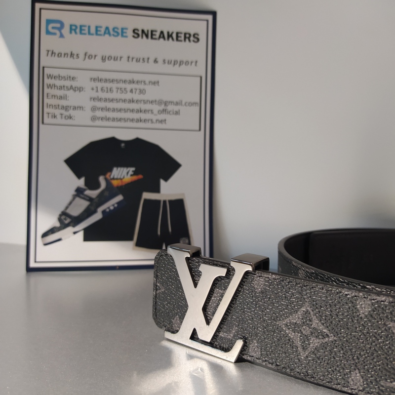 LOUIS VUITTON Belt
