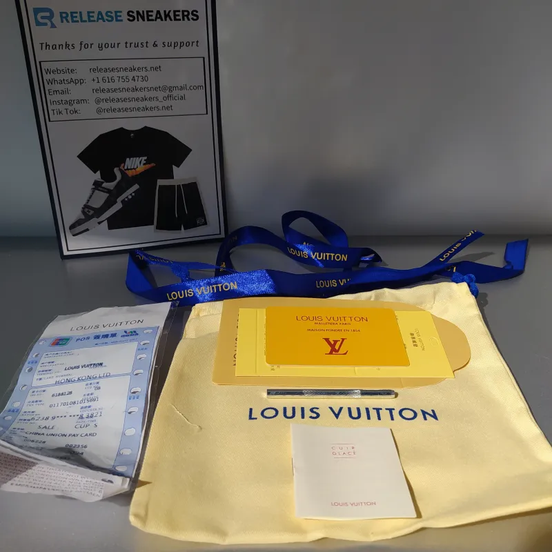 LOUIS VUITTON Belt