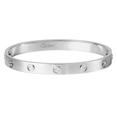 Cartier Love bracelet 01