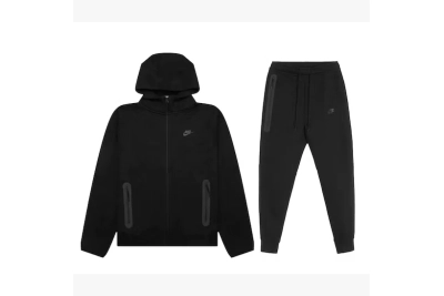 Nike Sportswear Tech Fleece Hoodie & Joggers Set All Black CU4489-030 01