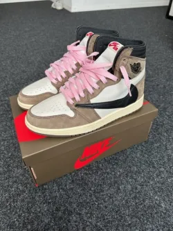 PKGoden  Air Jordan 1  Retro High Travis Scott SP34, CD4487-100  review Marcel 04