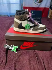 GET  Jordan 1 Retro High Travis Scott, CD4487-100 review 1