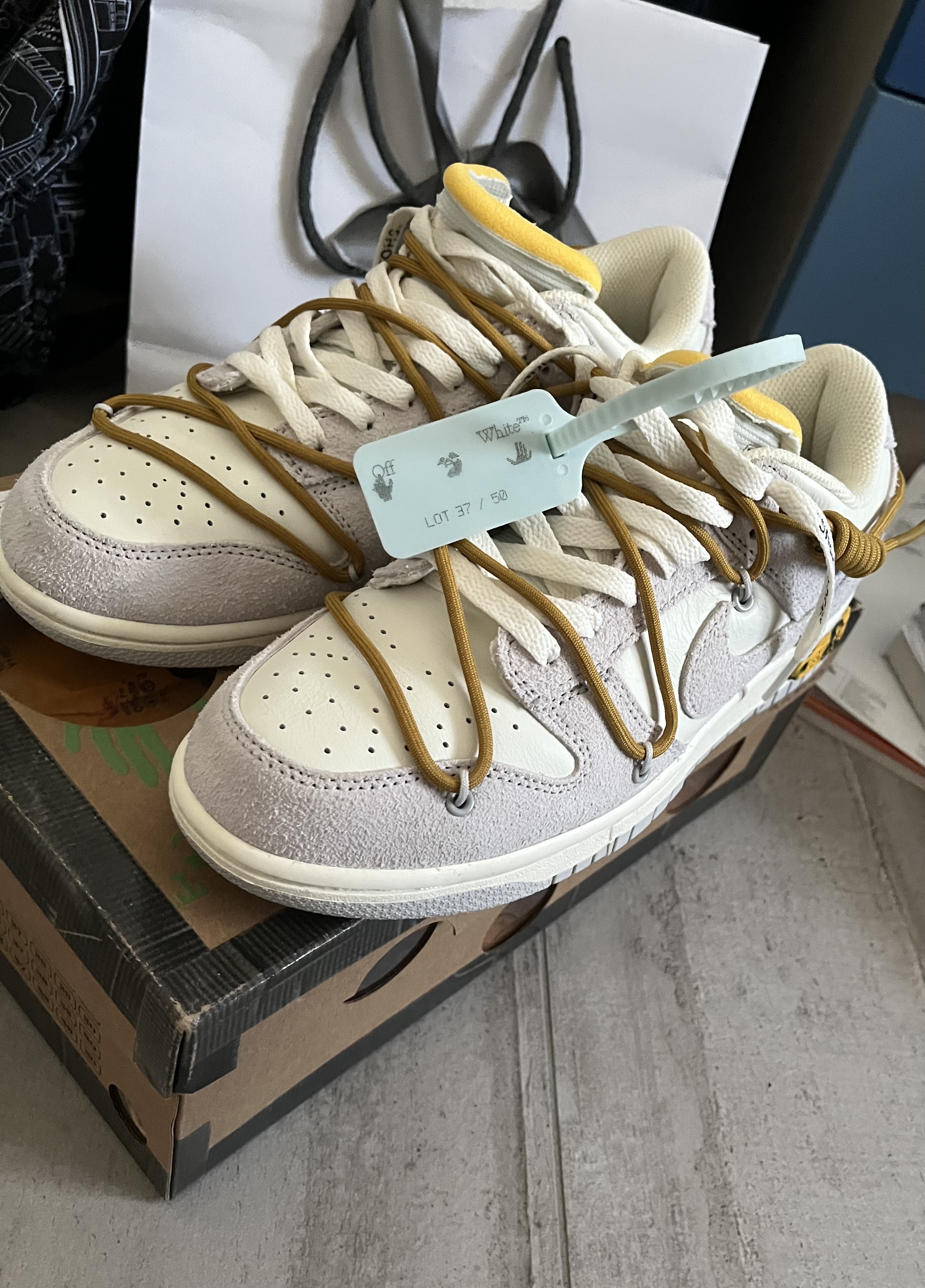 PKGoden  |  Dunk SB Low Off-White Lot 37, DJ0950-105 review Riccardo 02