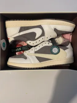 PKGoden  |  Jordan 1 Retro Low OG SP Travis Scott Reverse Mocha,DM7866-162 review Matika 01