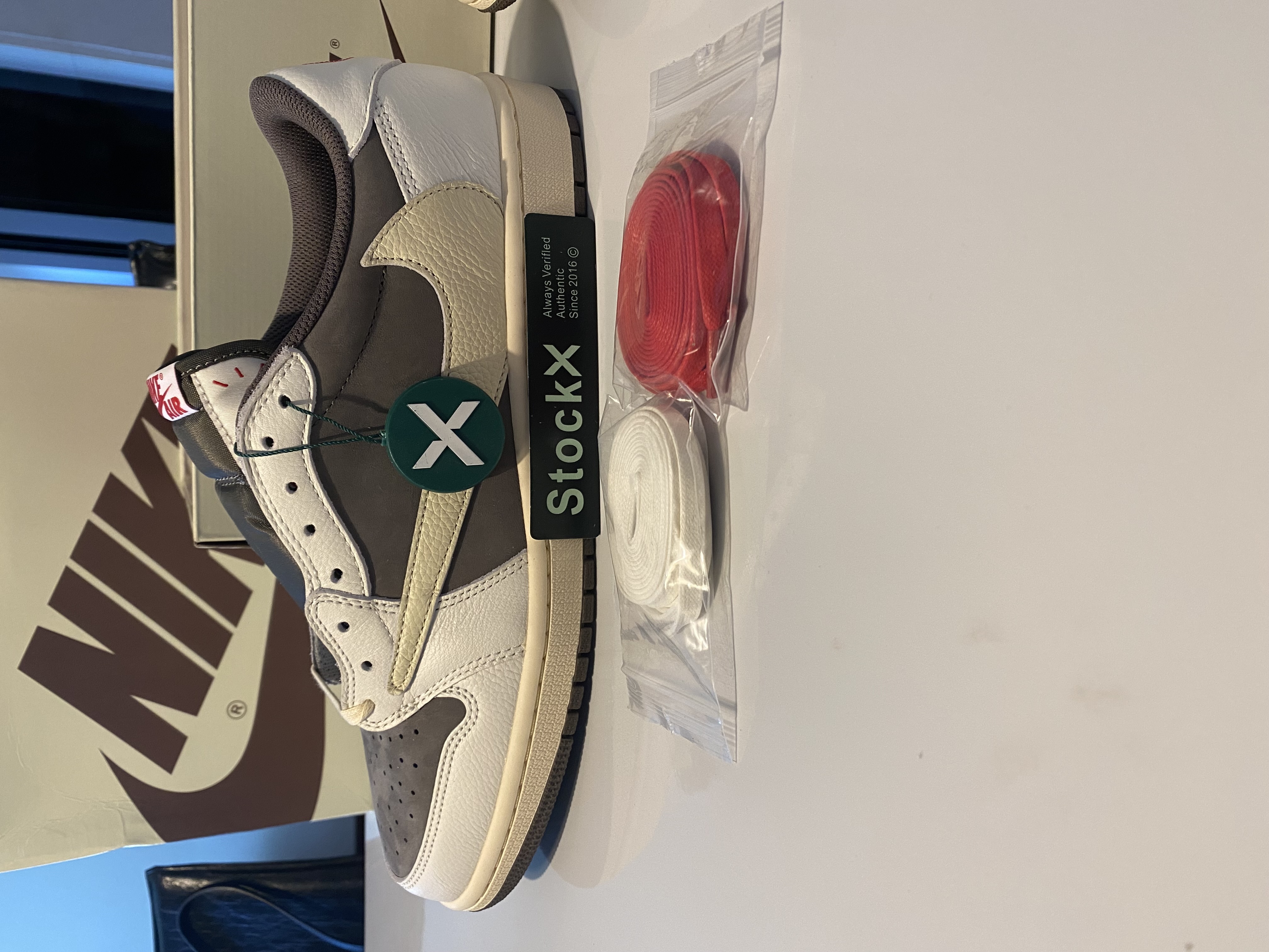 PKGoden  |  Jordan 1 Retro Low OG SP Travis Scott Reverse Mocha,DM7866-162 review Matika 03