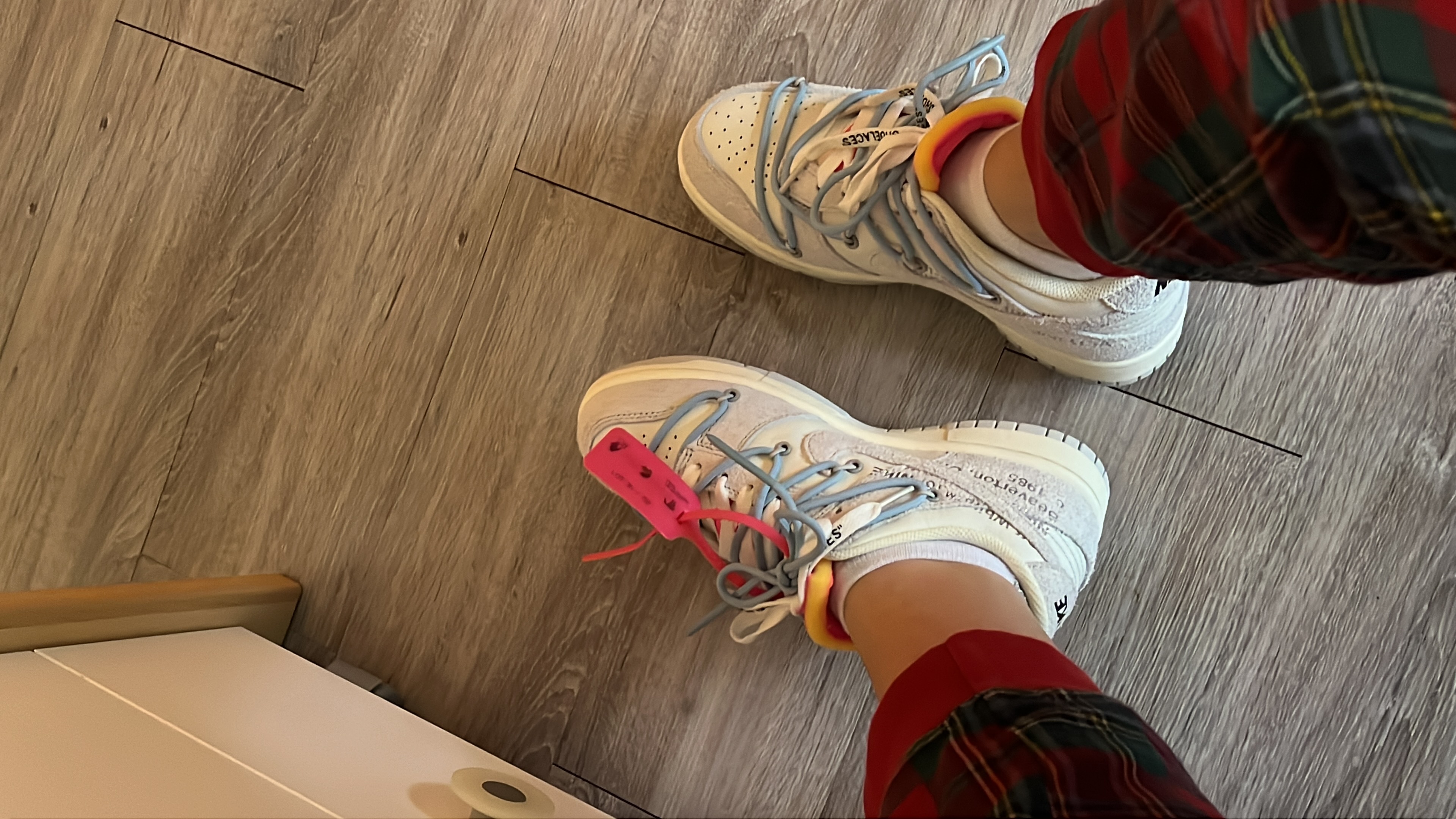 PKGoden  |  Dunk Low Off-White Lot 38 The 50 NO.38, DJ0950-113 review Anna Troletti 03