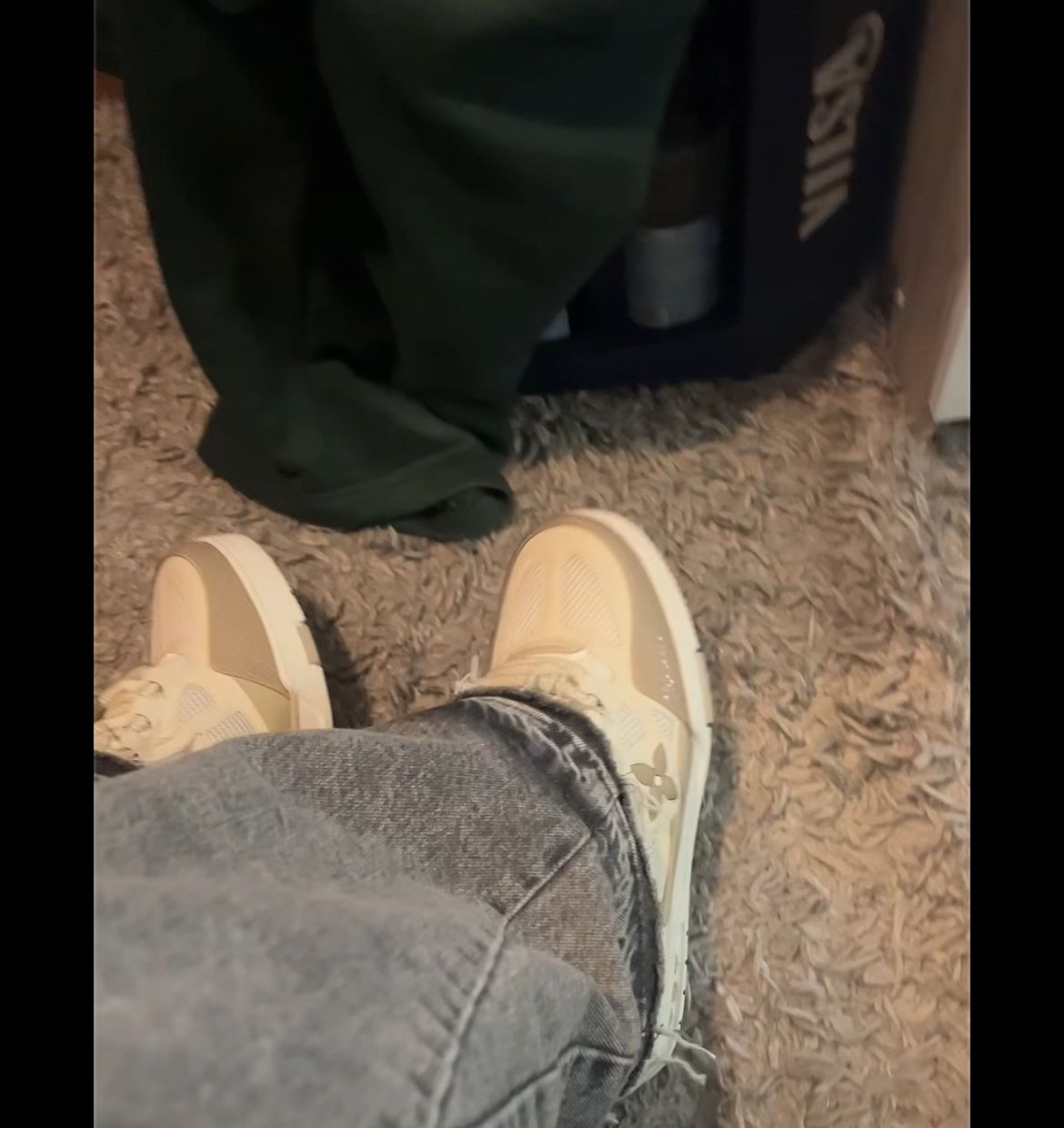 PKGoden   Louis Vuitton Leather lace up Skate Board Shoes Grey 51BCOLRB review Collin 02