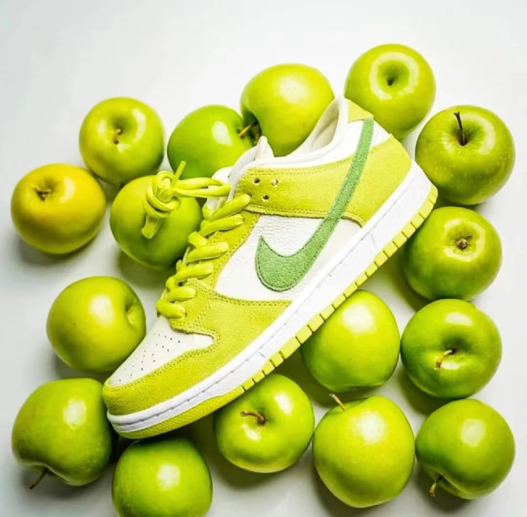 Nike Dunk Green Apple Reps: A Refreshing Twist of Style and Substance