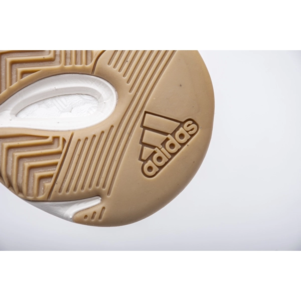 Adidas Yeezy Boost 700 Magnet FV9922