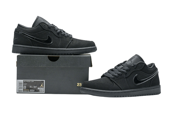 Jordan 1 Low Triple Black (2019) 553558-056